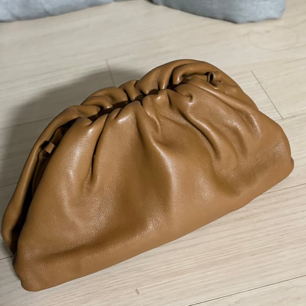 보테가베네타 만두 파우치백 미니