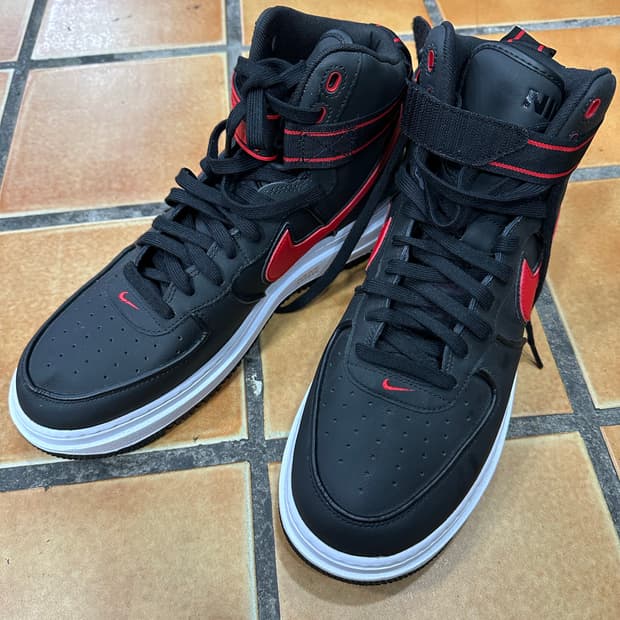 나이키 에어포스 1 부트 블랙 레드 300 사이즈