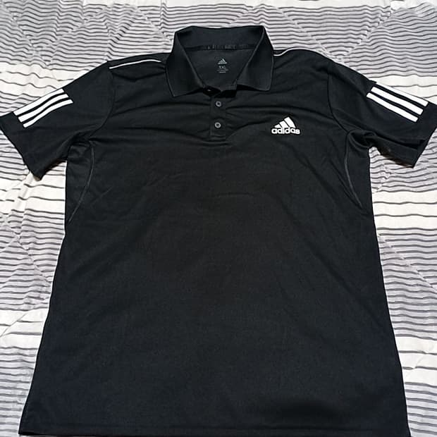 아디다스 기능성티 실측110 가슴58 기장75