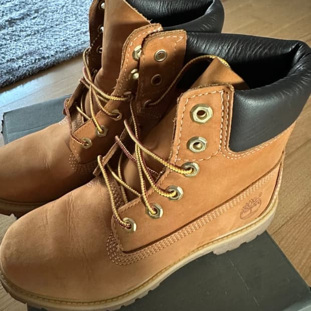 팀버랜드 6인치 프리미엄 워커 옐로우 브라운 색상