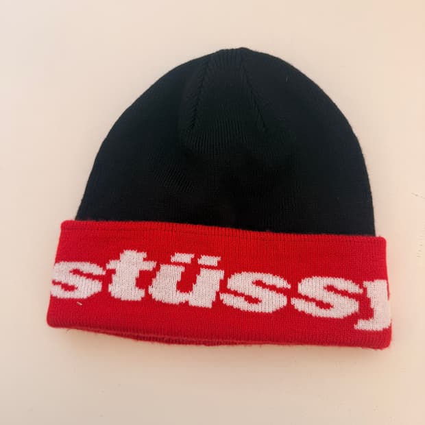  스투시 (STUSSY)헬베티카 자카드 비니