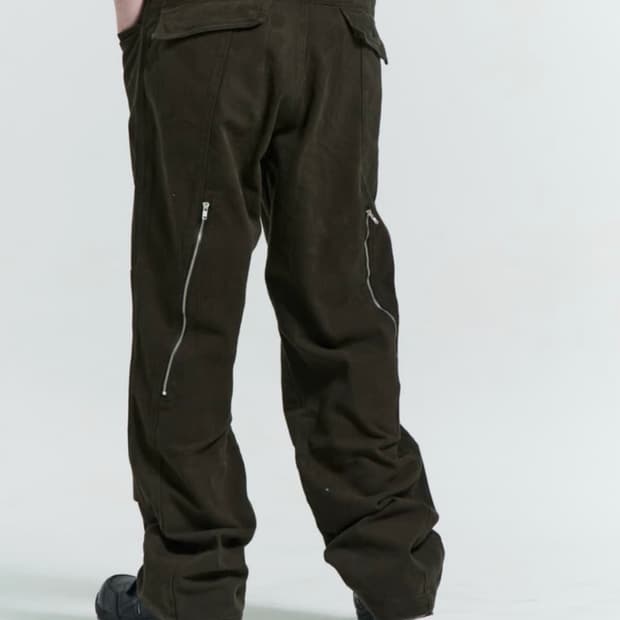 Plastic product wave zipper pants