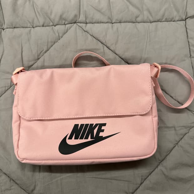 나이키 핑크 크로스백