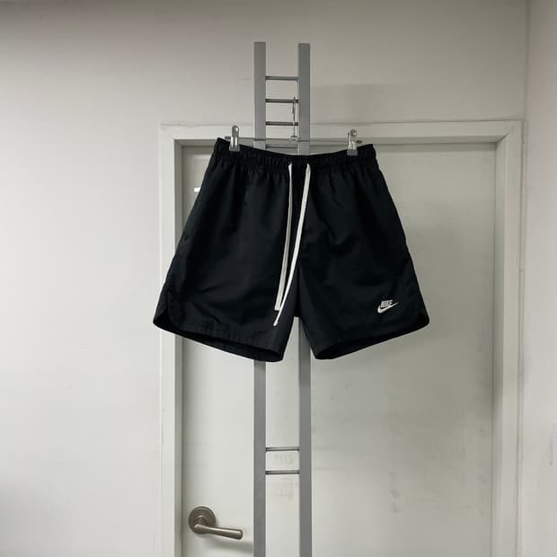 나이키 블랙 반바지 L