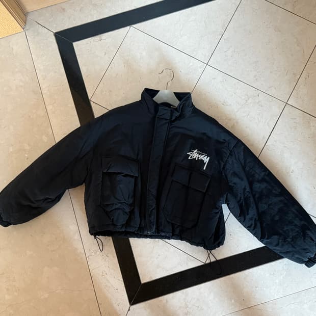 스투시 크롭 패딩 (택포)