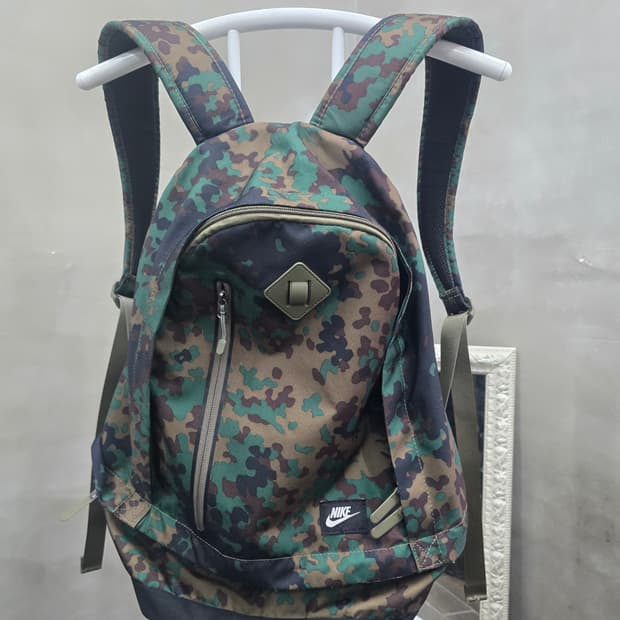 나이키 카모 백팩 밀리터리