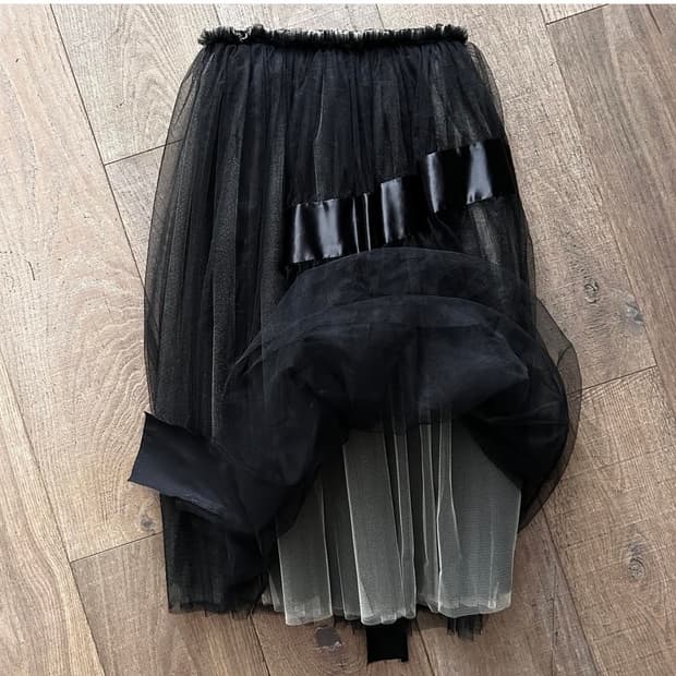 꼼데가르송 새틴 라인 튤 스커트