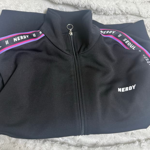 널디 NERDY 검정 서울 트랙탑 져지 M