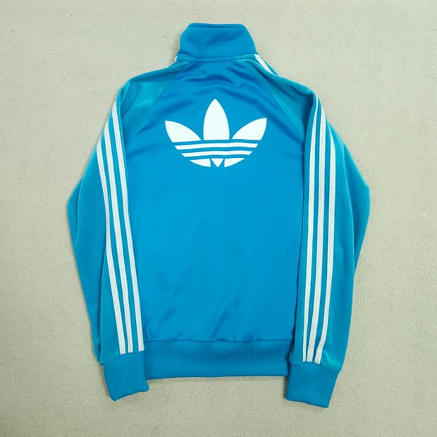 아디다스 파이어버드 벨벳탑