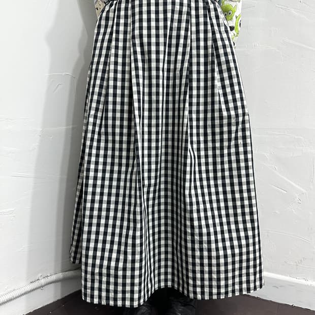 gu check long skirt