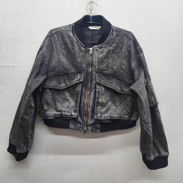 에잇세컨즈 워싱 흑청 크롭 데님 투웨이 자켓 L