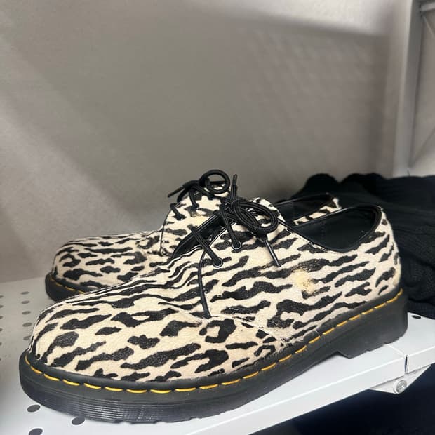 와코마리아 닥터마틴 타이거패턴 더비