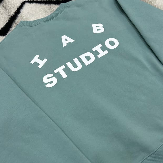 [S]아이앱스튜디오 맨투맨/애쉬그린/기모