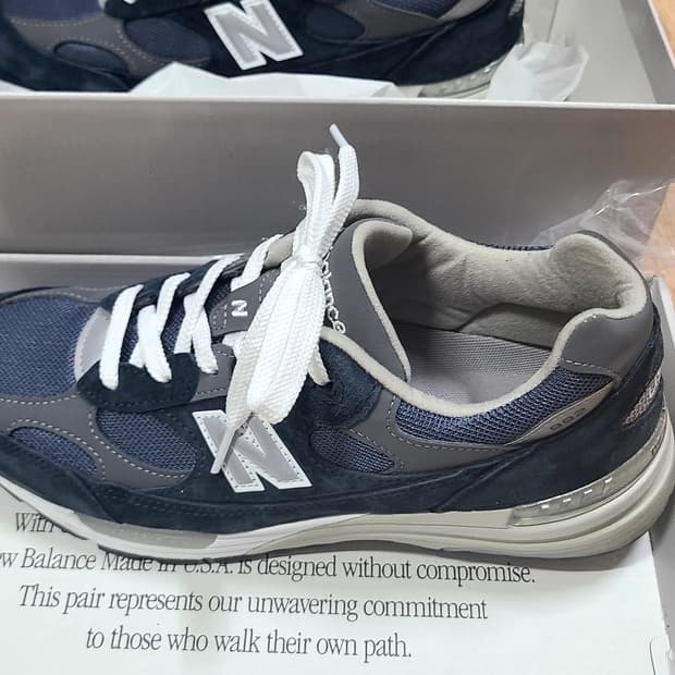 뉴발란스 992 네이비 275
