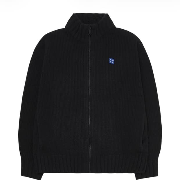 아더에러 시그니피컨트 니트집업