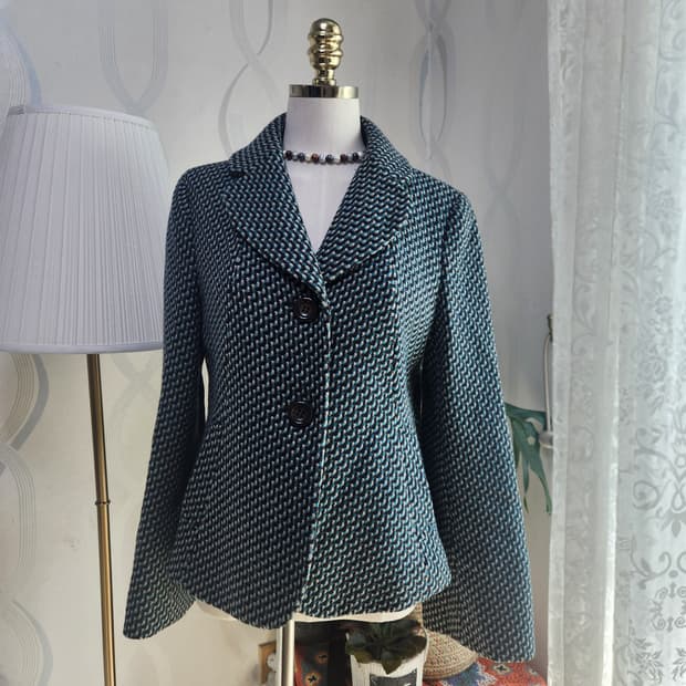 로엠 헤링본 패턴 여성 자켓