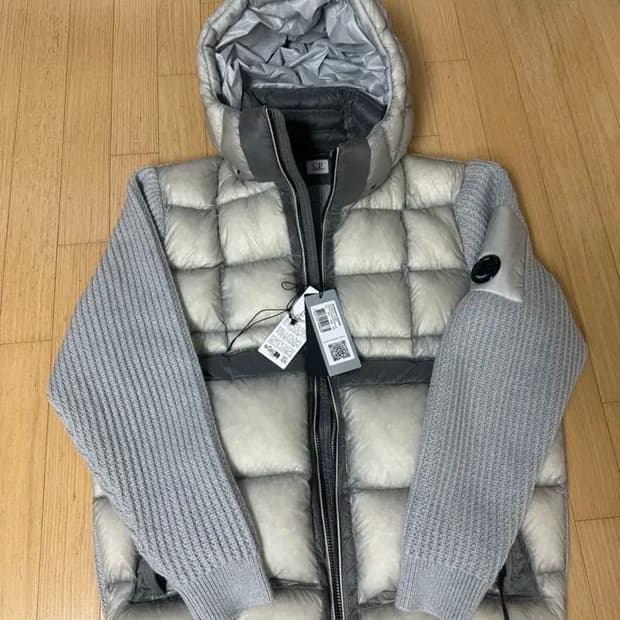 (XXL) 25FW CP 컴퍼니 dd쉘 니트 패딩 (코리안익스클루시브