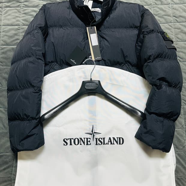 [M] 스톤 아일랜드 24FW 가먼트 다이드 크링클랩스 다운 자켓