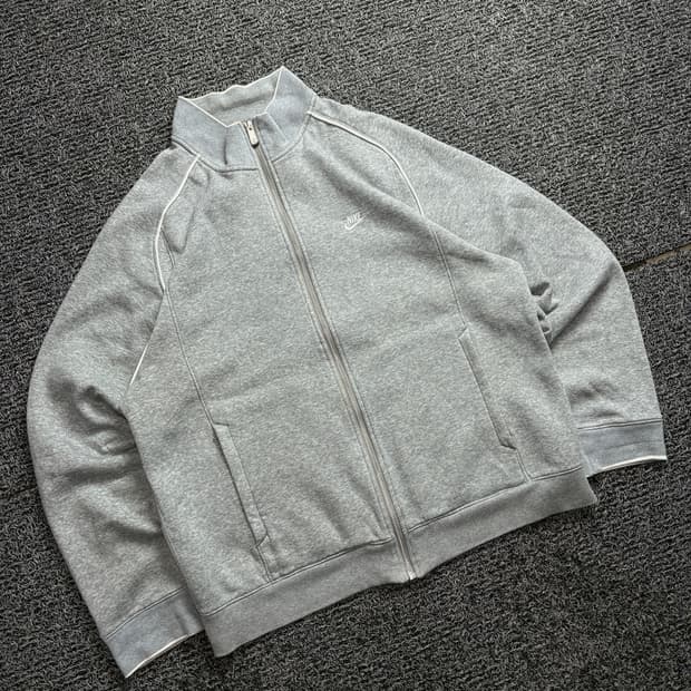 나이키 퓨추라 랭글런 풀오버 스웻 집업 2335