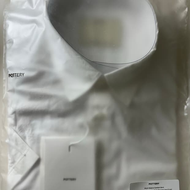 포터리 반팔셔츠(택만 제거한 포터리비닐,플라스틱 고정핀 그대로 보관중인 