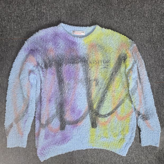 TheMuseumVisitor 스프레이 프린팅 니트