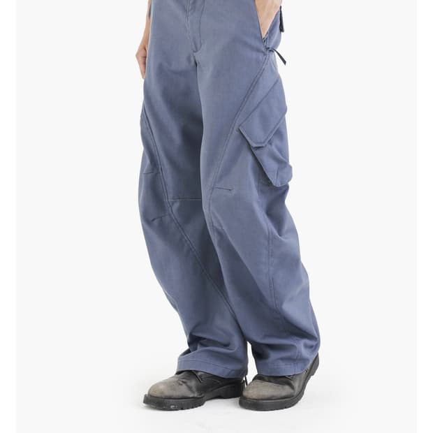 지용킴 코오롱 아웃 포켓 3D 팬츠 블랙 m 사이즈 삽니다 ㅠ