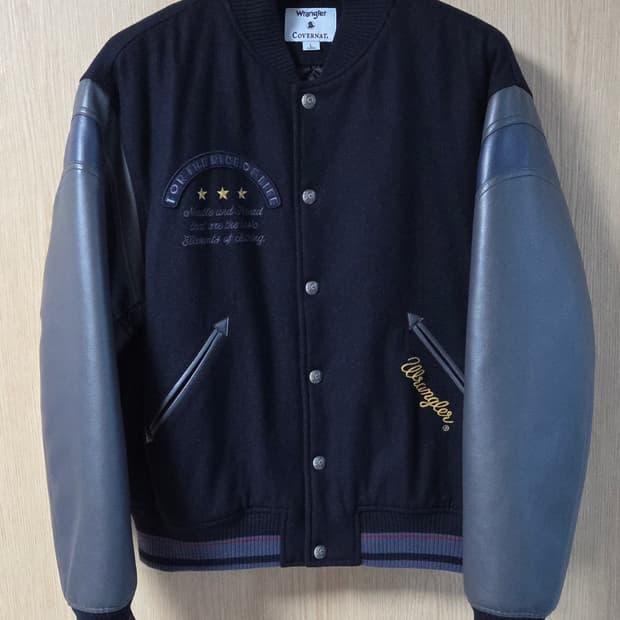 (착샷) 커버낫 x 랭글러 바시티 스타디움 자켓