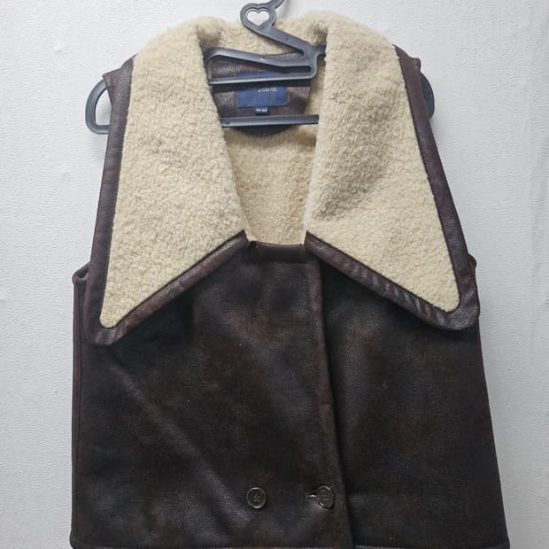 무스탕 조끼 브라운  55