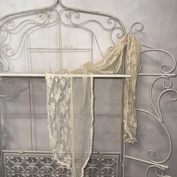 Ivory floral dot lace scarf