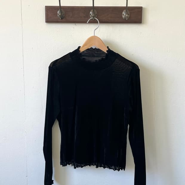 Chamois 벨벳 시스루 터틀넥