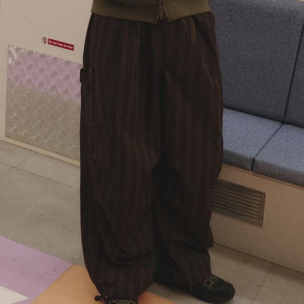 스트라이프 카고 포켓 팬츠 브라운