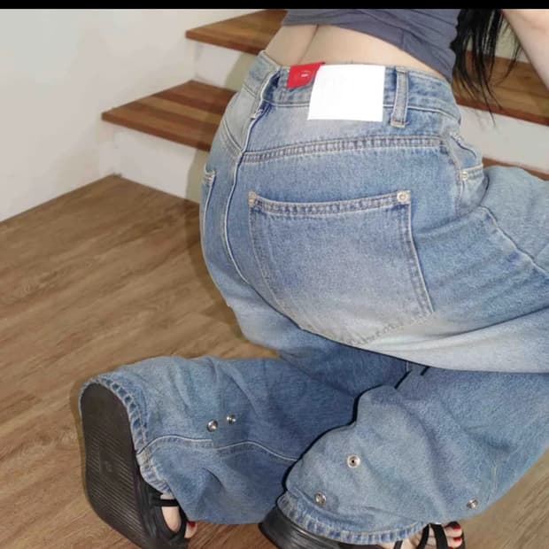 새상품 에이블리 ootj 백 링클 스냅 와이드 팬츠 L