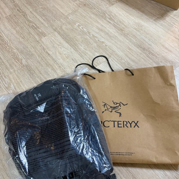 아크테릭스 헬리아드 15 새상품