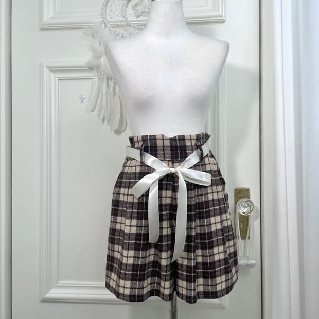 brown beige check pleats pocket banding 