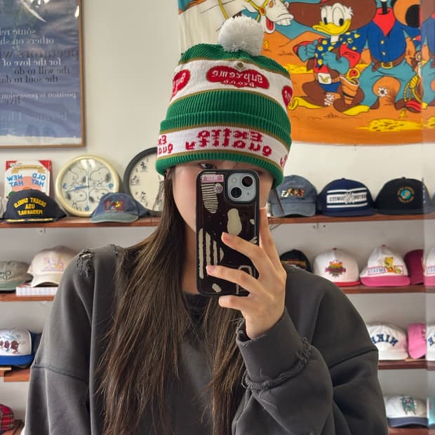 슈프림 폼 비니