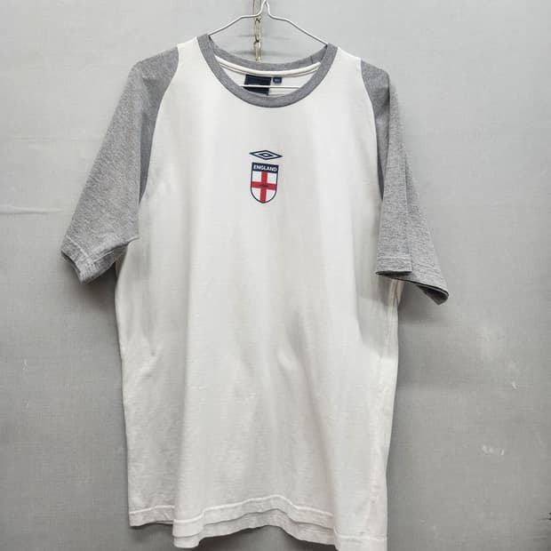 엄브로 잉글랜드 미들로고 나그랑 반팔티 105(L~XL)