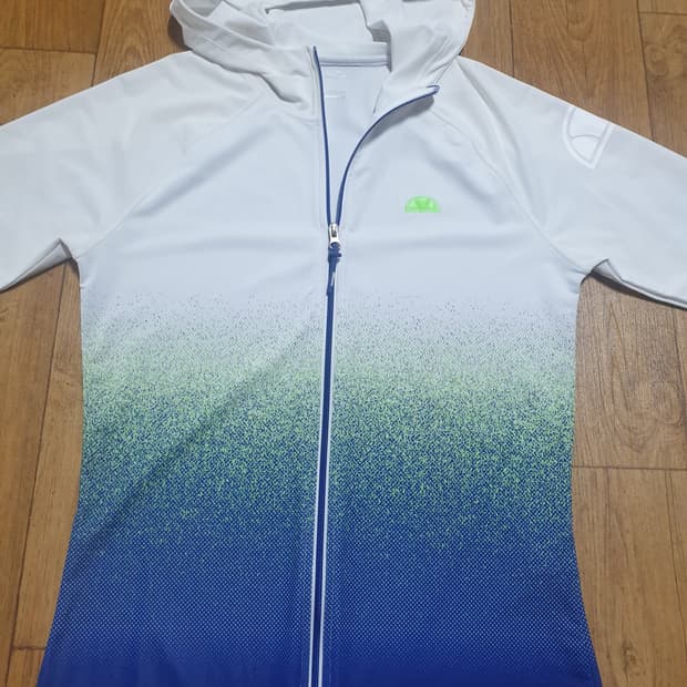 1145 엘레쎄 운동복 후드집업 95 사이즈입니다