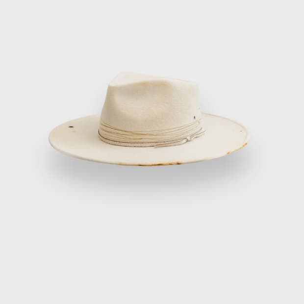 햇쓸까 Hatsseulka 스틸 페도라 아이보리