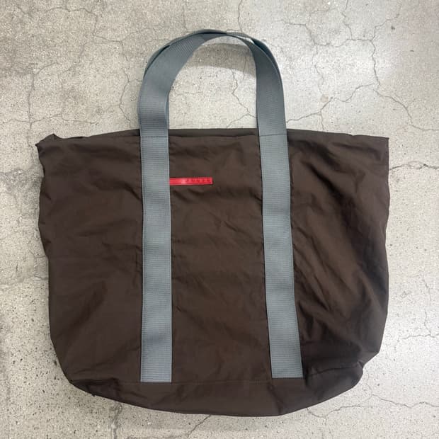 프라다 스포츠 브라운 빅토트백