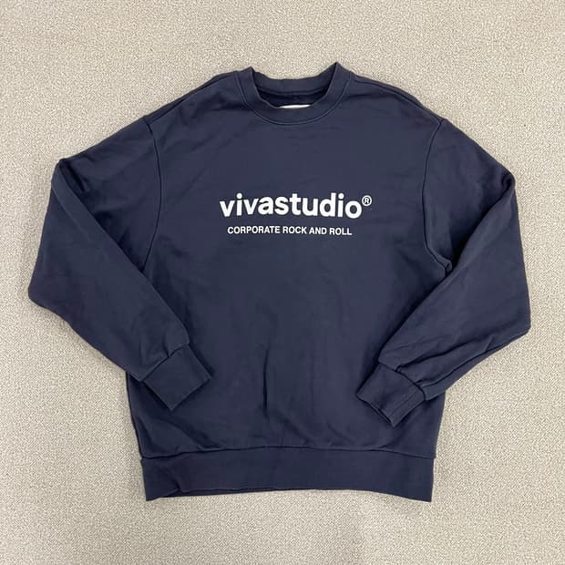 L 비바스튜디오 긴팔 맨투맨 스웻셔츠 0213M