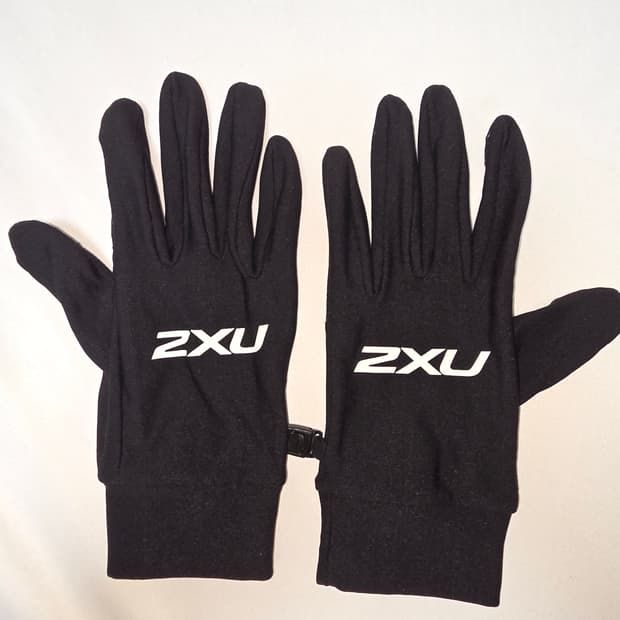 2XU 런 글러브 블랙 터치스크린 가능 러닝