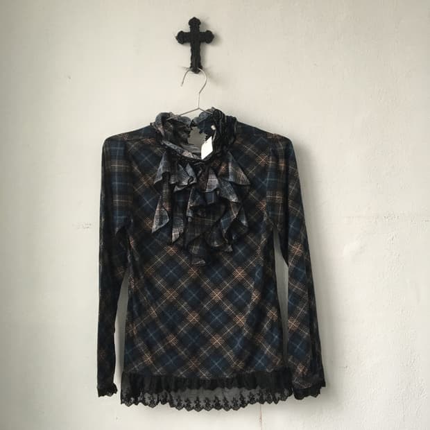 Axes femme ruffle high neck sleeve