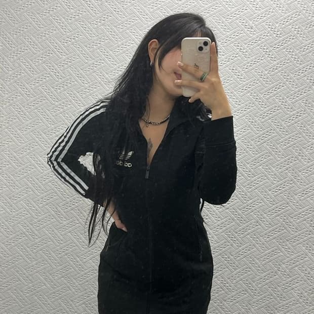 아디다스 유로파 슬림핏 트랙탑 져지 집업 미니 원피스 90 C06535