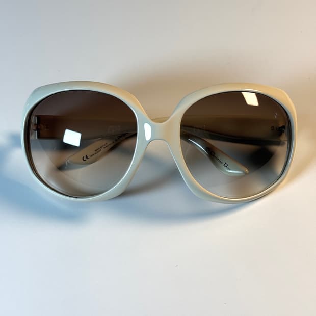Dior Glossy 1 Sunglasses.
