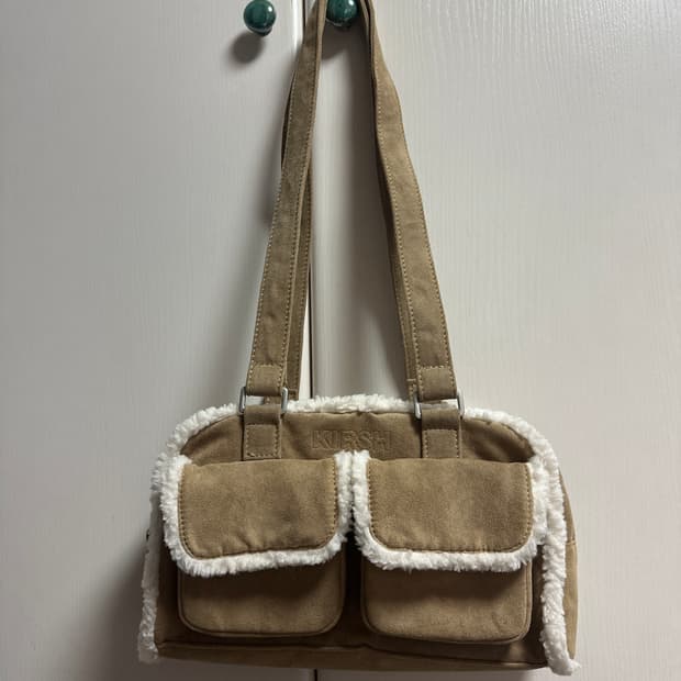 키르시 스웨이드 토트백