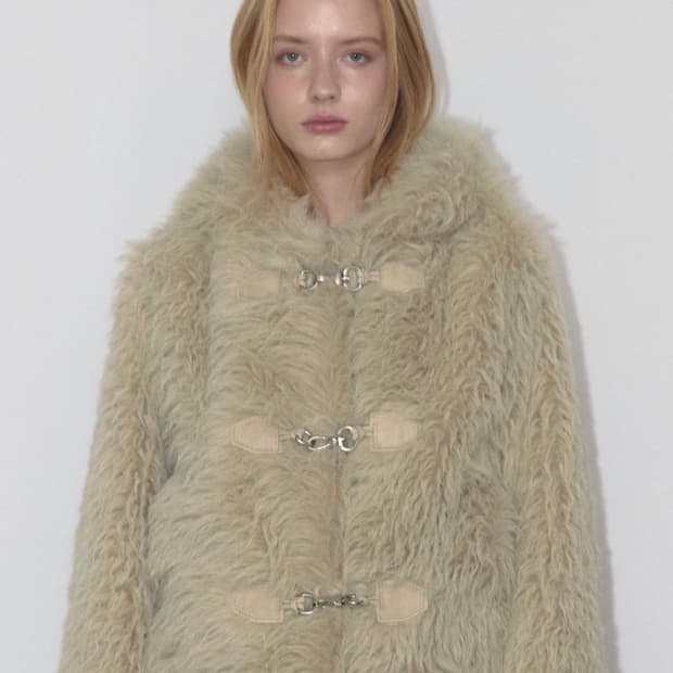 아수라 후드 퍼 자켓 ( FLUFFY HOOD FUR JACKET)