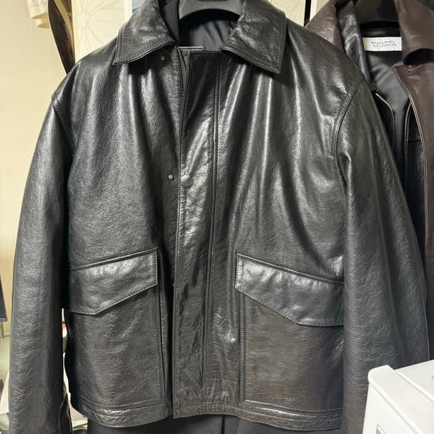 자라 버팔로 레더 오버사이즈 자켓 M (105)