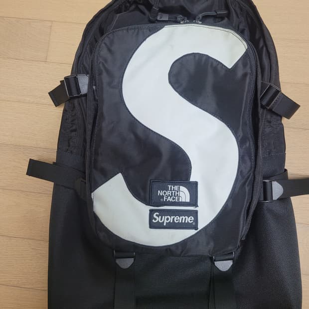 슈프림 s로고백팩
