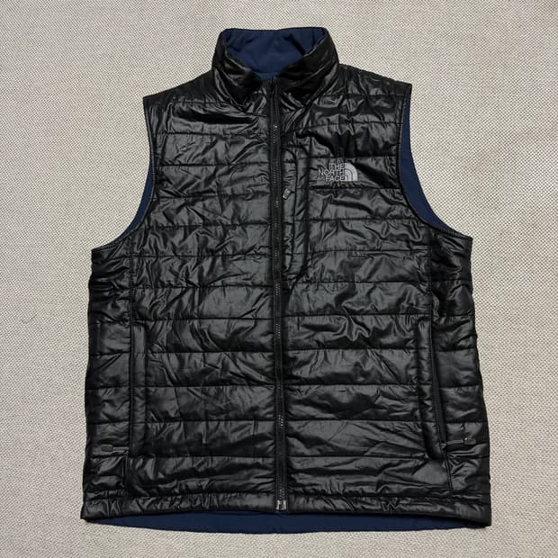 노스페이스 리버시블 경량 패딩조끼