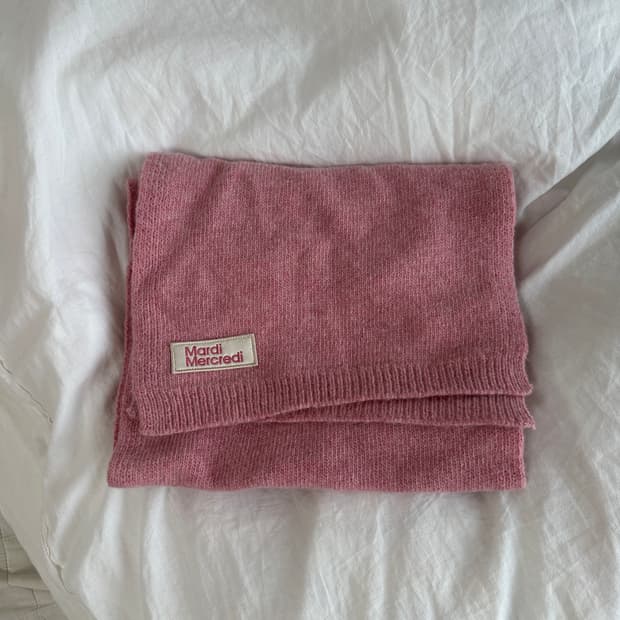 마르디 메크르디 핑크 니트 머플러